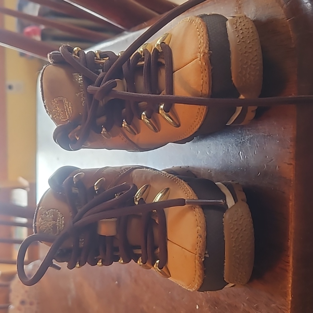 Timberland baby/toddler boots size 5 tan and brown